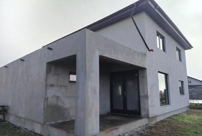 Casă cu 5 camere cu Teren 500 Mp în Cârcea - 6