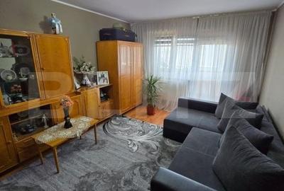 Apartament cu 2 camere decomandat, mobilat în Sud