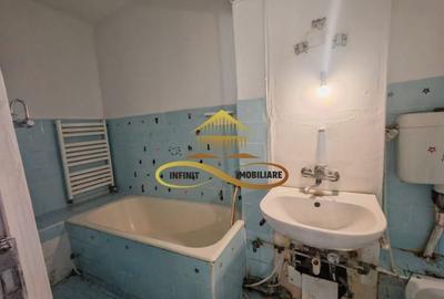Apartament de vânzare - 2 camere decomandate, etaj intermediar, - 9