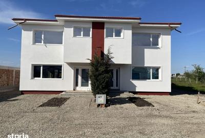 Casă cu 4 camere cu Teren 245 Mp în Central - 12