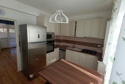 Duplex cu 4 camere cu Teren 220 Mp în Roșu - 9