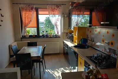 Casă cu 2 camere în 1 Decembrie - 6