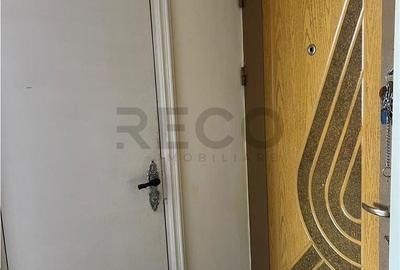 Apartament cu 3 camere semidecomandat în Nufărul - 2