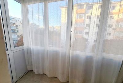 Apartament cu 2 camere decomandat în Ostroveni