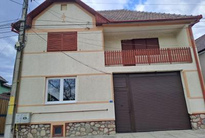 Casă cu 4 camere în Slimnic - 3