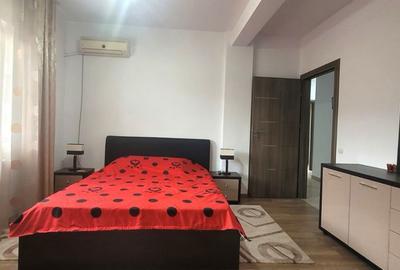 Apartament cu 3 camere decomandat în Central - 3