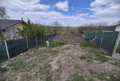 Teren de 1150 mp, în Central