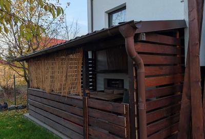 Casă cu 4 camere în Central