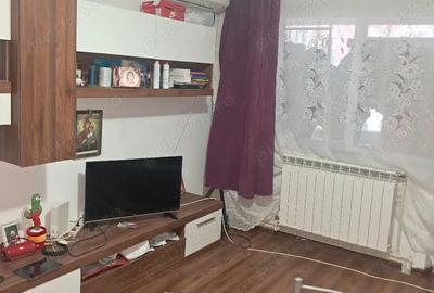 Apartament cu 3 camere semidecomandat în Big - 2