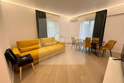 Apartament cu 3 camere decomandat, mobilat în Central