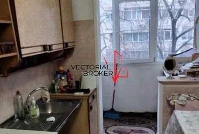 Apartament cu 3 camere decomandat în Doamna Ghica