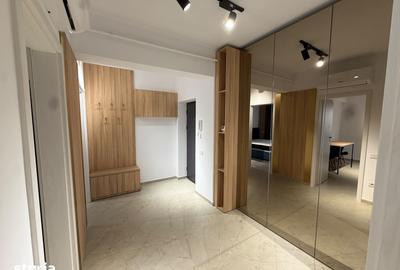 Apartament cu 2 camere în Apărătorii Patriei