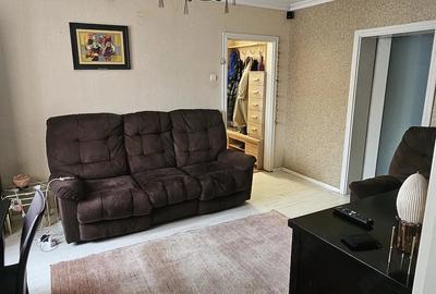 Apartament cu 3 camere semidecomandat în Ultracentral