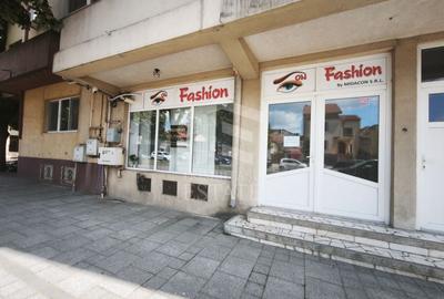 Spațiu comercial, de 137 mp, în Central - 12