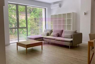 Apartament cu 4 camere decomandat în Armeneasca