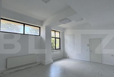 Spațiu comercial, de 75 mp, în Central - 20