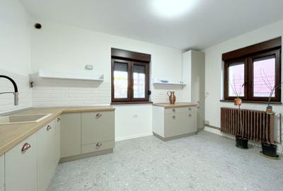 Apartament 3 camere de inchiriat - zona Centrala-Favorit - 2