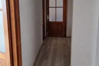 Apartament cu 3 camere decomandat în Central - 6