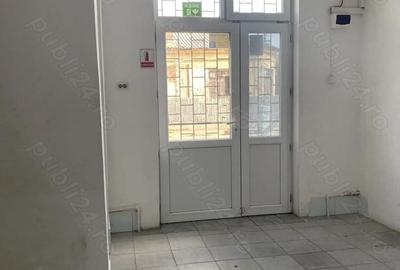 Spațiu comercial, de 15 mp, în Central - 4