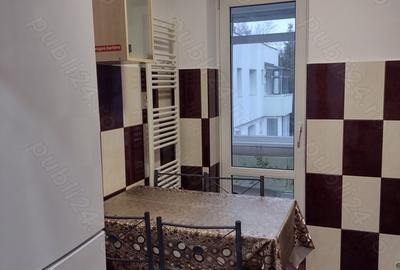 Apartament cu 3 camere decomandat în Rădăuți - 2