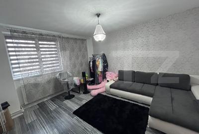 Apartament cu 2 camere decomandat în Craiovița Nouă - 2