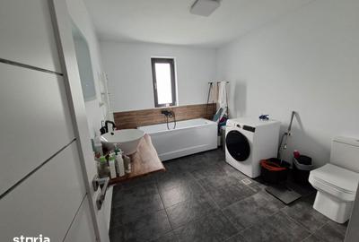 Casă cu 3 camere cu Teren 1600 Mp în Prisăcani - 17