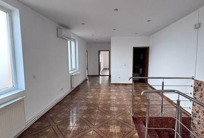 Casă cu 4 camere cu Teren 400 Mp în Central - 4