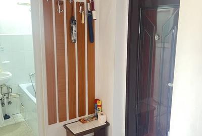 Garsonieră decomandată în Titan - 2