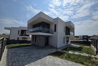 Casa premium - 145 mp, 4 camere, 2.5 km de centru Pitesti - 1