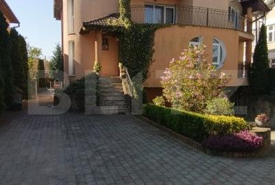 Casa de vanzare, pretabila pentru Pensiune sau regim hotelier - 2