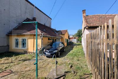 Investitie, Casa demolabila, teren 400 mp, front 11 m, Marasti - 2