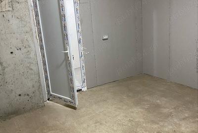 Spațiu comercial, de 17 mp, în Central