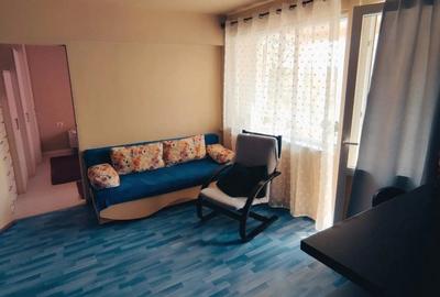 PIATA OVIDIU 2 CAMERE ETAJ 2  400 EURO TERMEN LUNG - 1