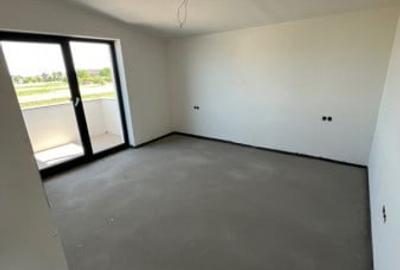 Casă cu 3 camere cu Teren 664 Mp în Vetiș - 16