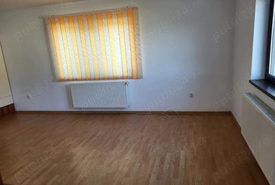 Casă cu 4 camere în Sarichioi - 2