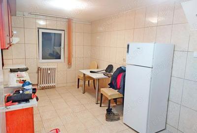 Apartament cu 4 camere nedecomandat în Mircea cel Bătrân - 13