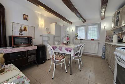 Casă cu 4 camere cu Teren 726 Mp în Lunca - 11