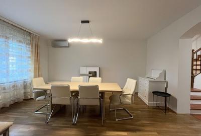 Apartament deosebit pe două nivele, într-o vilă elegantă - 22