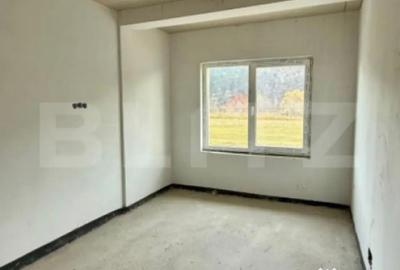 Casă cu 4 camere cu Teren 400 Mp în Luna - 10