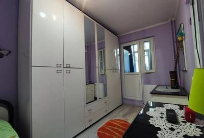 Apartament cu 2 camere semidecomandat în 9 Mai - 1