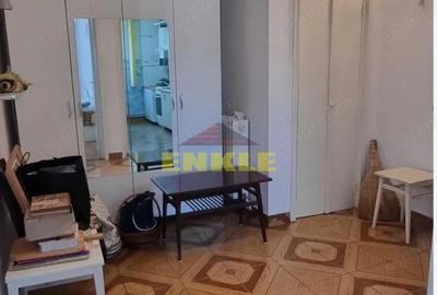 De vanzare apartament cu 3 camere, zona Unirii - 7