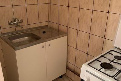 Apartament cu 3 camere decomandat în Central - 2