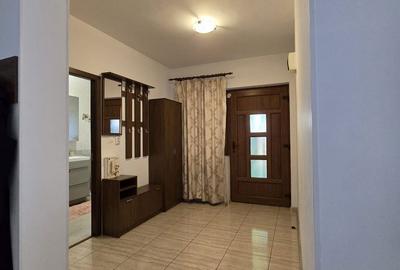 Casă cu 4 camere în Lazu