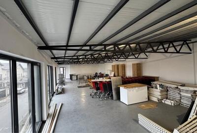 Spațiu comercial, de 350 mp, în Central - 7