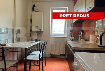 Apartament de vanzare, cu 3 camere, 68 mp, semidecomandat, zona Astra