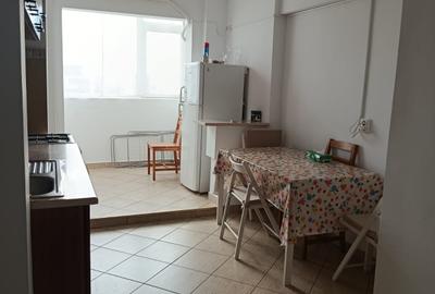 Ofer spre închiriere un apartament generos cu 3 camere, decomandat RENOVAT Ofer spre închiriere un apartament generos cu 3 camere, decomandat RENOVAT - 6