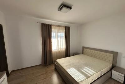 Apartament cu 3 camere decomandat în Independenței - 3