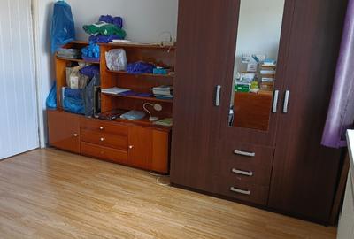 Vand sau schimb apartament 3 camere - 10