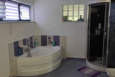 Casă în Central - 2