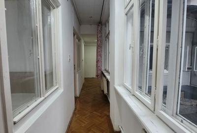 Casă cu 4 camere cu Teren 250 Mp în Calea București - 6